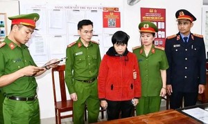 Bài cuối: Từ "giả chết" hoàn hảo đến tự đục xương