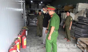 TPHCM: Đội chữa cháy Khu vực 32 tổng rà soát cơ sở nguy cơ cháy nổ cao