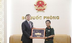 Phó Thủ tướng, Bộ trưởng Quốc phòng Phan Văn Giang tiếp Phó Ngoại trưởng Hoa Kỳ