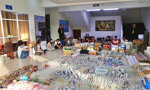 TPHCM: Từ 10 nỏ thủy tinh, lần ra đường dây sản xuất hơn 100.000 dụng cụ phục vụ sử dụng ma túy