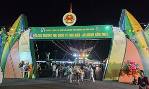 An Giang khai mạc Hội chợ Thương mại quốc tế với 260 gian hàng
