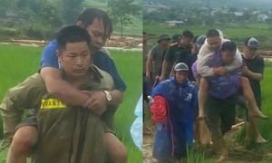 Video: Lực lượng công an giải cứu hai người mắc kẹt giữa dòng lũ dữ tại Lai Châu