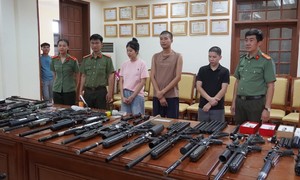 Triệt phá đường đường dây chế tạo, mua bán vũ khí quân dụng liên tỉnh