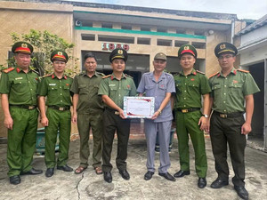 Ký ức hào hùng của người cựu chiến binh và lời hứa "Ba nhất" của tuổi trẻ Công an Thủ đô