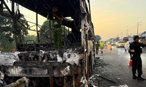 Cháy xe khách tại Đồng Nai trong đêm, 7 người tử vong