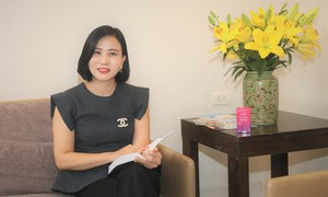 Bí quyết giữ gìn nhan sắc và hạnh phúc gia đình của nữ giám đốc thành đạt