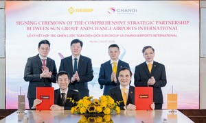 Điều gì khiến Changi mở rộng hợp tác chiến lược với Sun Group?