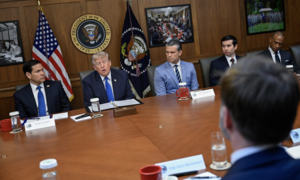 Ông Donald Trump triệu tập nội các họp tại trại David giữa chiến tranh leo thang với Iran