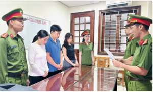 Khởi tố vụ án sản xuất, bán thuốc đông y giả chứa chất cấm quy mô lớn bán trên mạng