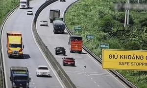 Cục Cảnh sát giao thông: Chỉ xử lý xe cố tình không giữ khoảng cách an toàn, bám sát đuôi xe liền trước