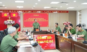 Thứ trưởng Đặng Hồng Đức làm việc tại Công an TP.Huế