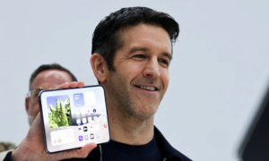 iPhone màn hình gập giá khởi điểm 1.999 USD thực sự dành cho ai?