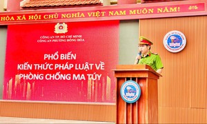 Công an phường Đông Hòa: Tuyên truyền phòng chống ma túy tại Trường THCS Bình An