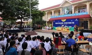 Gần 300.000 sản phẩm dinh dưỡng Vinamilk đến với trẻ em dịp Trung thu