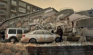 Động đất mạnh 7,8 độ richter ở Thổ Nhĩ Kỳ, hàng trăm người thiệt mạng