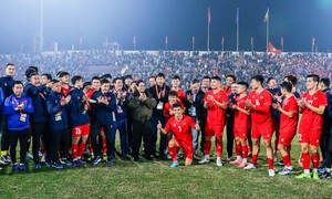 Thắng đậm Myanmar 5-0, đội tuyển Việt Nam nhất bảng B, gặp Singapore ở bán kết