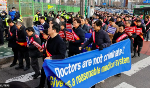 Nhiều bác sĩ đình công ở Hàn Quốc có thể bị bắt nếu không trở lại làm việc