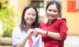 Nữ sinh trường huyện đạt học bổng toàn phần ASEAN của Chính phủ Singapore
