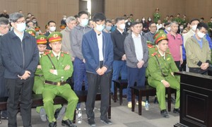 Xét xử phúc thẩm ông chủ Việt Á Phan Quốc Việt và cựu Bộ trưởng Nguyễn Thanh Long