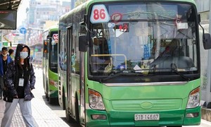 TPHCM: Mở rộng triển khai thanh toán không dùng tiền mặt trên xe buýt