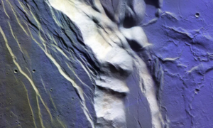 Hiện tượng băng giá trên núi lửa ở Sao Hỏa gây bất ngờ cho giới khoa học