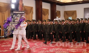 Đoàn khối Xây dựng lực lượng, Hậu cần - Kỹ thuật Công an TPHCM viếng Tổng Bí thư Nguyễn Phú Trọng