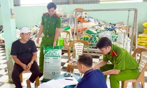Khởi tố đối tượng điều hành 2 công ty chuyên sản xuất phân bón giả quy mô lớn