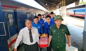 TPHCM đón hài cốt liệt sĩ Thành cổ Quảng Trị về an táng sau 54 năm nằm lại chiến trường