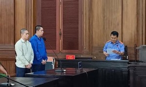 Thanh niên dùng kéo đâm người vì tiếng nẹt pô xe