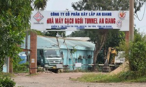 Khai thác "chui" ngay trong mỏ khoáng sản có phép