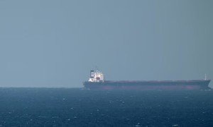Iran tuyên bố "mở cửa hoàn toàn" eo biển Hormuz cho tất cả các tàu thương mại