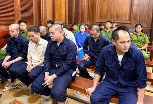 Chủ cửa hàng xe máy “hô biến” 500 xe gian thành xe mới, chiếm đoạt hơn 15 tỷ đồng