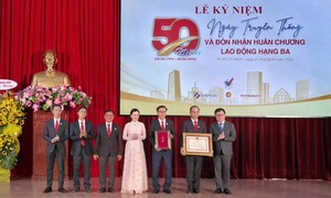 Xây dựng nền móng phát triển toàn diện cho nhà in báo Đảng