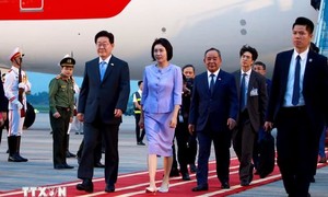 Tổng thống Hàn Quốc Lee Jae Myung đến Hà Nội, bắt đầu thăm cấp Nhà nước tới Việt Nam