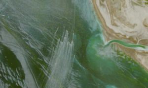 Biệt kích Iran đột kích lên tàu đi qua eo biển Hormuz, tuyên bố phong toả nghiêm ngặt