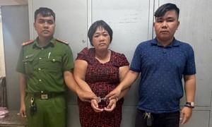 Bắt đối tượng chuyên lừa đảo, chiếm đoạt tài sản của người bán vé số dạo