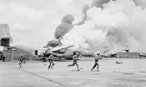 Dáng đứng Việt Nam tạc vào thế kỷ