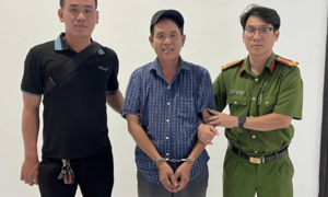 Bắt đối tượng lừa đảo trốn truy nã bằng nghề buôn hải sản