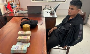 Hai đối tượng dùng “thiên thạch” giả lừa đảo chiếm đoạt 400 triệu đồng