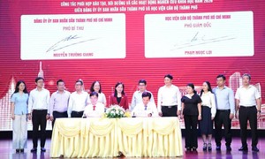 TP.HCM: Công tác đào tạo, bồi dưỡng cán bộ phải gắn với thực tiễn trong giai đoạn mới