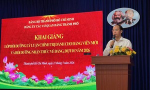 TPHCM: Bồi dưỡng lý luận chính trị cho đảng viên mới và quần chúng ưu tú