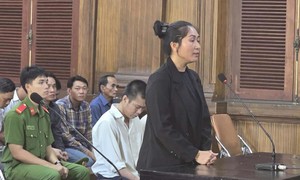 "Nổ" có quan hệ để lừa “chạy” tại ngoại, 3 bị cáo lãnh án tù