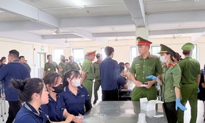 Công an TPHCM test ma túy cho công nhân: Xây dựng môi trường làm việc lành mạnh, văn minh, an toàn