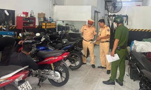 Phường Đông Hưng Thuận: Tăng cường kiểm tra, xử lý tình trạng "độ, chế" xe điện, xe máy