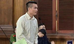 Công an “dỏm” lừa bán xe thanh lý chiếm đoạt tiền tỷ lãnh án