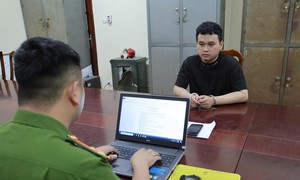 Nhanh chóng bắt giữ 2 đối tượng chuyên đập phá kính ôtô, trộm cắp tài sản