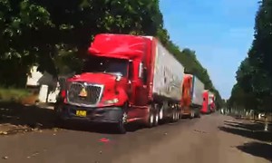 Vụ hàng trăm xe container chở sầu riêng vào test tại bến xe Dầu Giây: Yêu cầu khắc phục ùn tắc giao thông