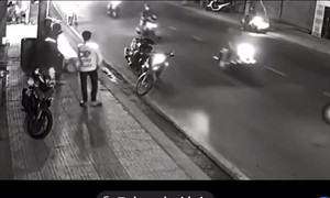 Điều tra vụ thanh niên mặc áo xe ôm công nghệ chặn đường đánh người ở Thủ Đức