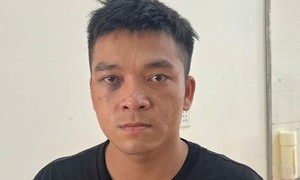 Mâu thuẫn tình cảm, nổ 7 phát súng để… "thị uy"
