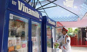 40.000 sản phẩm dinh dưỡng Vinamilk tiếp sức chương trình “Tổ quốc bình yên”